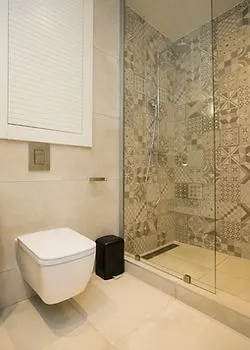 Diamond Apartment *