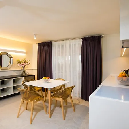 Diamond Apartman *
